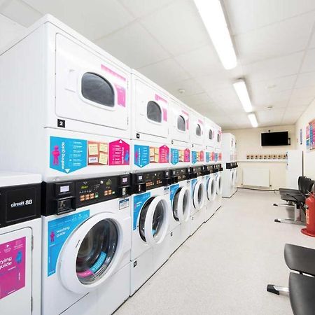 1 Night Free Comfortable Ensuite Rooms, Gillingham - Sk Hoo Esterno foto