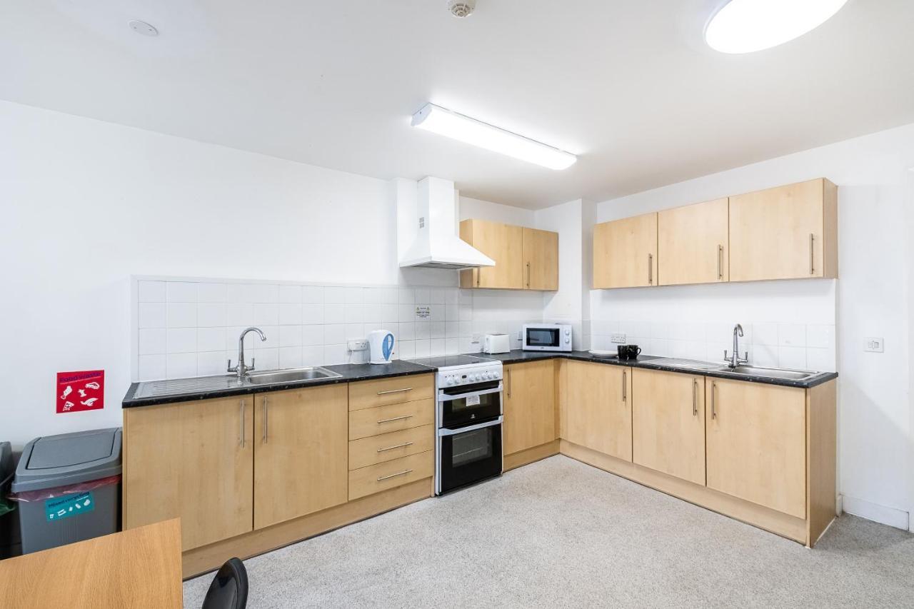 1 Night Free Comfortable Ensuite Rooms, Gillingham - Sk Hoo Esterno foto