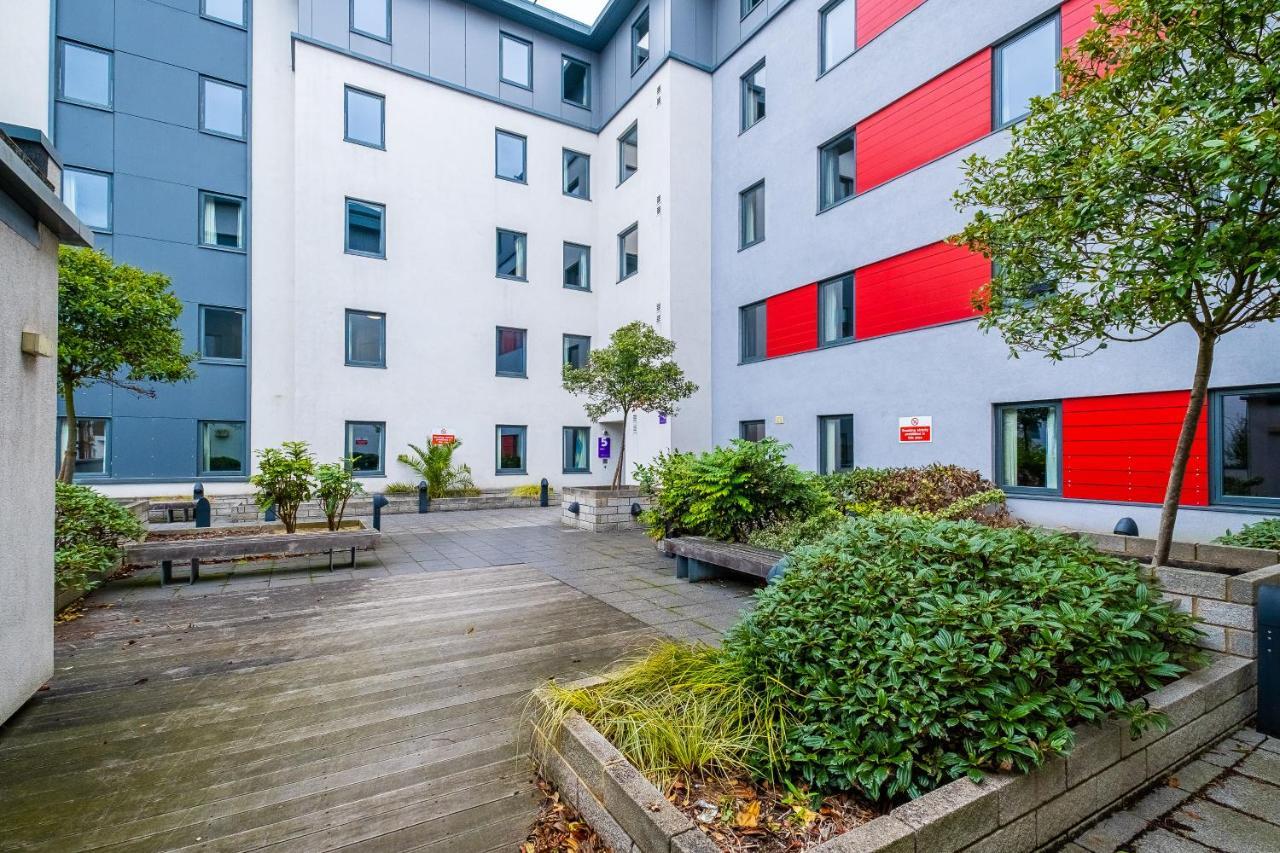 1 Night Free Comfortable Ensuite Rooms, Gillingham - Sk Hoo Esterno foto