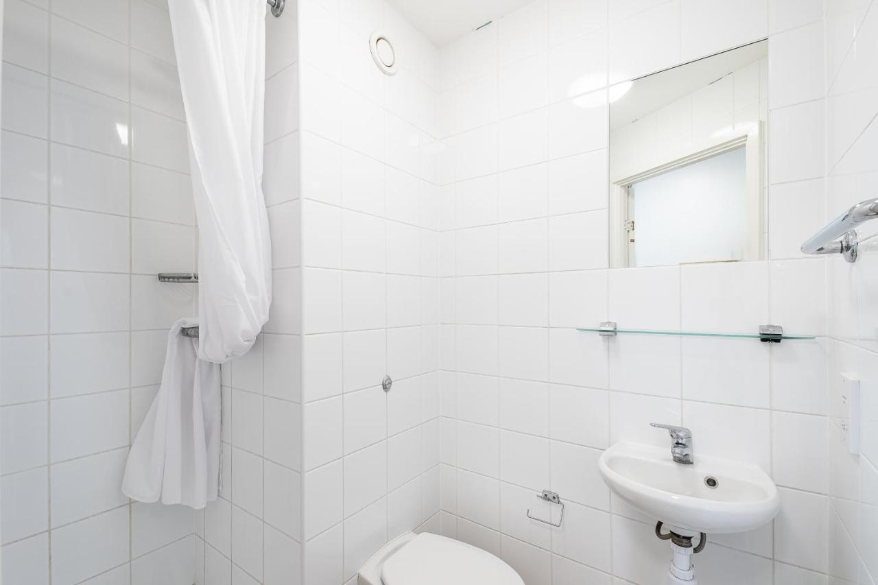 1 Night Free Comfortable Ensuite Rooms, Gillingham - Sk Hoo Esterno foto